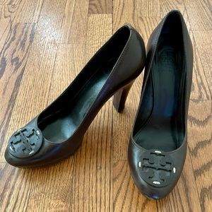 Tory Burch Betty Pumps